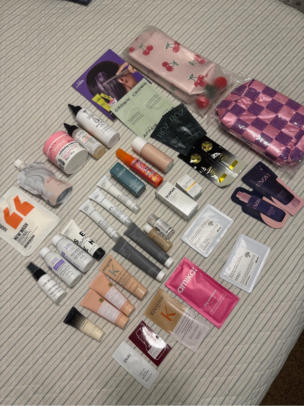 Bundle of Hair Samples 40 Pieces